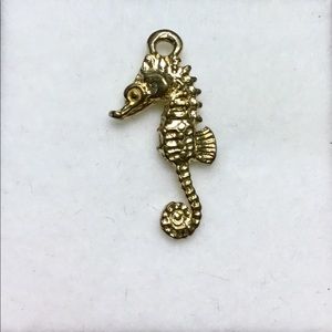 RETIRED 14K James Avery Seahorse Charm